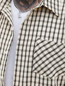Manfinity CasualCool Men's Plaid Print Patch Pocket Front Button Casual Short Sleeve Shirt - Black and White - View 8