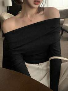 DAZY 1pc Women Solid Color Off-The-Shoulder Long Sleeve Slim Fit Sweater, Fall Season Off Shoulder Sweater,Long Sleeve Tops - Black - View 6