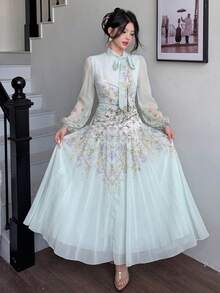 Modelyn 女士系带腰部褶皱印花长袖连衣裙 - 淡綠 - 查看 6