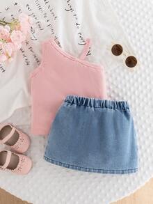 SHEIN Vintaside Kids 女宝宝（女）时尚甜美可爱街头风粉色吊带上衣，饰有3D立体花朵，搭配蓝色水洗牛仔迷你裙，花卉刺绣套装，夏季 - 彩色 - 查看 2