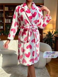 SHEIN 1 件女士浴袍，欧盟和美国简约风格长袖睡衣，粉色心形印花，秋季/春季，圣诞节，温暖法兰绒珊瑚绒，适合学生，韩式夏季，度假家居浴室装饰返校 - 白色 - 查看 1