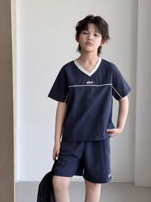 DAZY 青少年男孩V領寬鬆撞色短袖上衣與短褲套裝，夏季男孩襯衫套裝 - 藏蓝色 - 查看 2