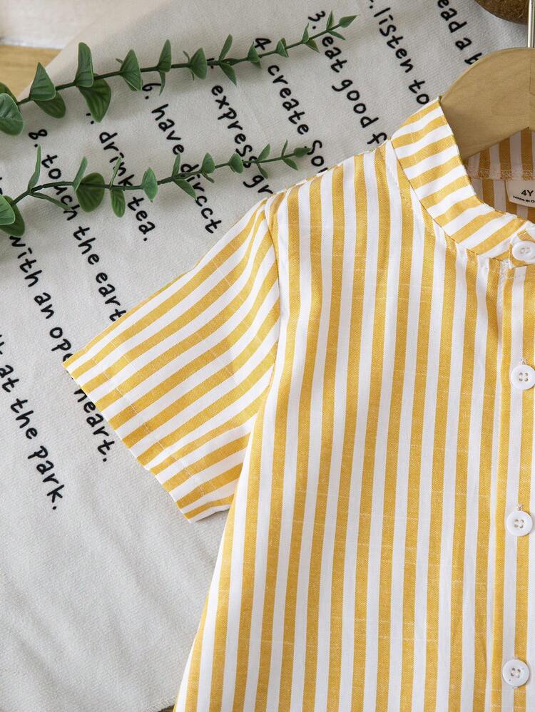 SHEIN 2pcs/Set Young Boy Casual Solid & Striped Short Sleeve Shirt And Striped Pants Set, Suitable For Daily Casual, Vacation, Sports, Summer - Mint Green - View 3