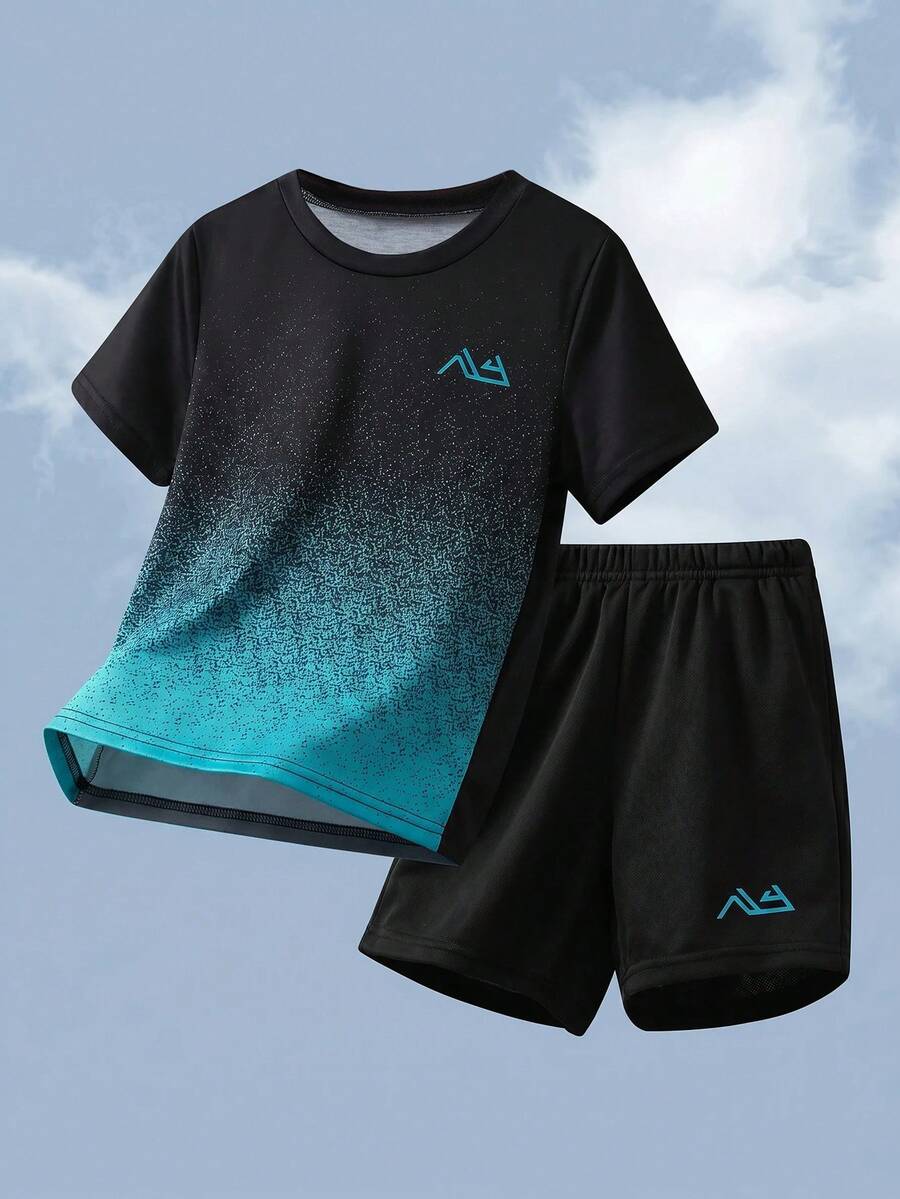 SHEIN 2件套男童休闲足球图案圆领短袖T恤和短裤运动套装 - 彩色 - 查看 1
