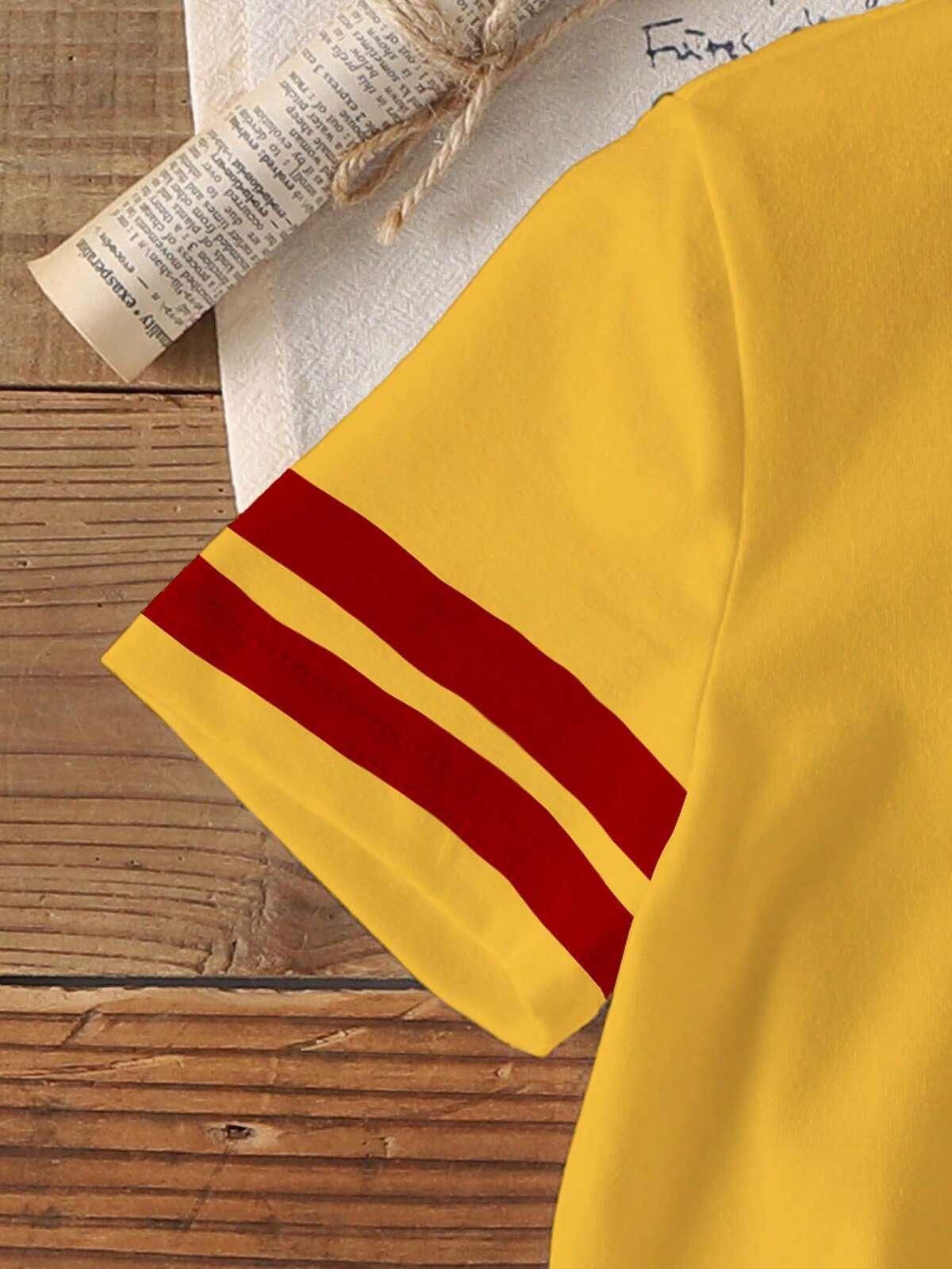 HARRY POTTER X SHEIN T-shirt à col rond à manches courtes avec personnage de dessin animé et imprimé rayé pour jeune garçon 3