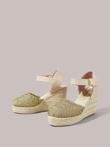 Styleloop Giày cao gót đế xuồng dệt từ dây gai dầu và rơm, quai ngang mắt cá chân màu vàng, giày sandal đế xuồng kiểu Boho phù hợp cho đi chơi, nghỉ mát, hẹn hò hàng ngày, đi biển, du lịch, phong cách thường ngày với giày nữ. - Vàng - Xem 10