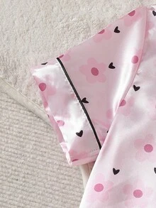 SHEIN 4件套花卉爱心印花女童幼儿开衫睡衣套装 - 淺粉色 - 查看 7