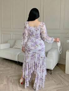 Feyla Große Größen Kleid mit Blume Muster, quadratischem Ausschnitt, Rüschen und eleganten Langärmeln - Violett - Übersicht 2