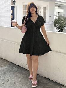 SHEIN EZwear 加大码黑色纹理前抽绳短袖休闲连衣裙，夏季 - 黑色 - 查看 6