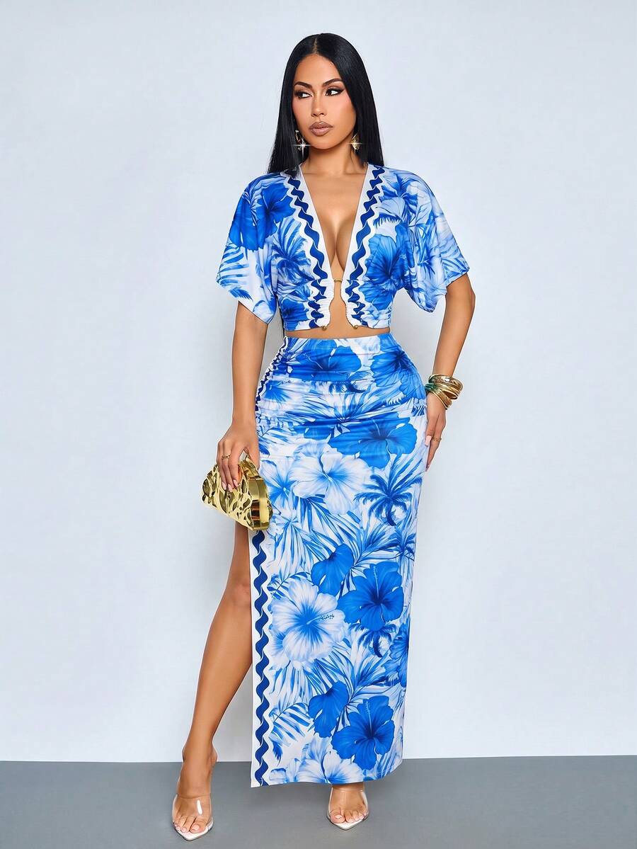 SOLERSUN Women's Hawaiian Tropical White And Blue Floral Summer Casual Holiday Vacation Holiday Crop Top With Ring Detail & High-Slit Maxi Skirt 2 Pieces Set - Navy Blue - View 1