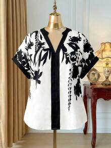 SHEIN Clasi Plus Size Women Plant Print V-Neck Short Batwing Sleeve Blouse - Multicolor - View 4