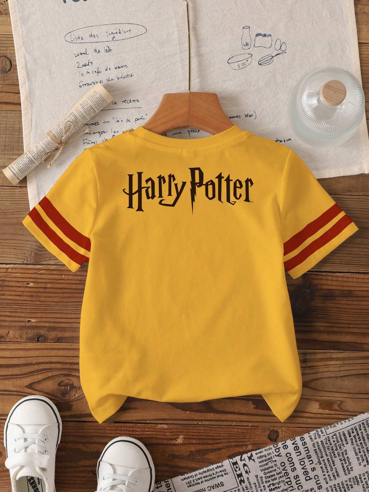 HARRY POTTER X SHEIN T-shirt à col rond à manches courtes avec personnage de dessin animé et imprimé rayé pour jeune garçon 2