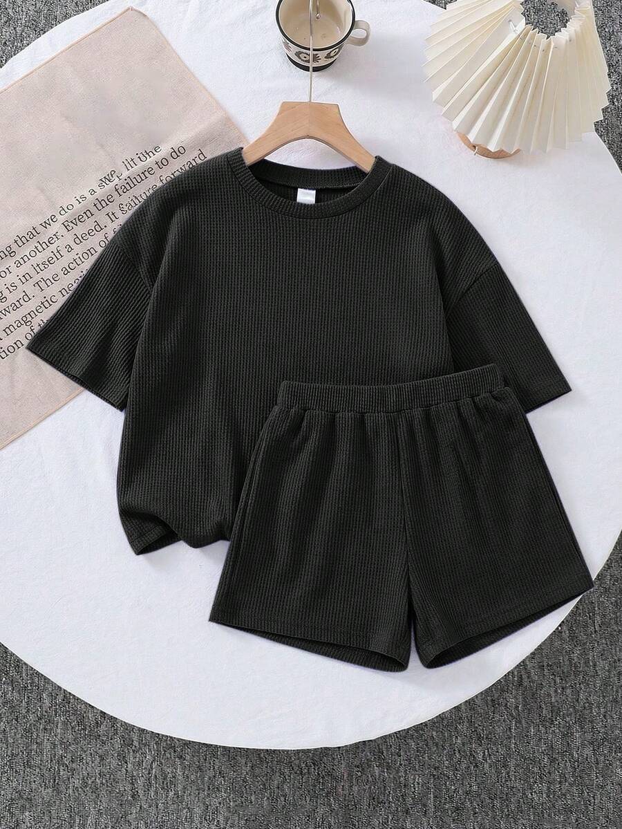 SHEIN LMoss Kids 两件套女童针织纯色圆领宽松T恤和修身短裤套装 - 黑色 - 查看 1