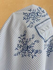 Weeklong Plus Size Women V-Neck Cutout Shoulder Striped Print Casual Vacation Shirt - Blue - View 6