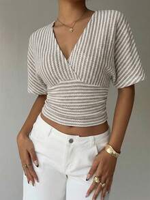 Aloruh Set de 2 camisetas casuales de mujer con cuello en V a rayas, mangas cortas tipo murciélago y plisadas - Multicolor - Ver 3