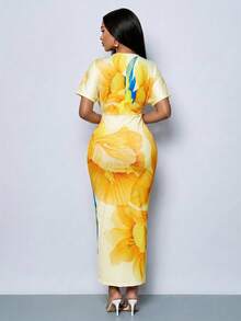 SOLERSUN Fashionable And Elegant Deep V-Neck Slim-Fit Pleated Slit Lily Floral Maxi Dress For Vacation - Yellow - View 2
