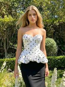 Glamine Charm Atasan Bandeau Wanita Seksi Romantis Motif Polkadot Hitam Putih dengan Kawat Penyangga dan Hem Berkerut Asimetris - Putih - View 6
