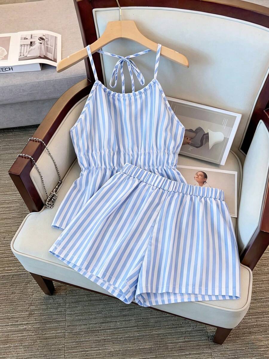 Franclia Nuevo conjunto de 2 piezas de shorts acampanados de talle alto a rayas azules de talla grande, conjunto informal de 2 piezas con top halter corto y shorts con volantes y espalda descubierta, conjunto informal y elegante de 2 piezas adecuado para viajes, ir al trabajo, vacaciones y citas - Azul - Ver 1
