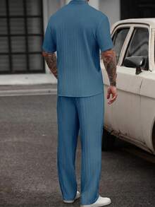 Manfinity CasualCool Conjunto de camisa de manga corta y pantalones de unicolor para hombre - Neblina azul - Ver 2