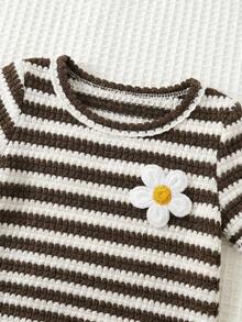 Cozy Pixies Baby Girl Floral Print Round Neck Short Sleeve Top And Elastic Waist Shorts 2 Piece Set - Multicolor - View 3