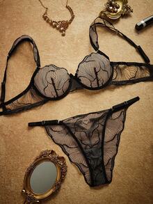 PinupPomp Set Bra dan Celana Dalam Hitam Transparan dengan Detail Bordir, Set Pakaian Dalam Transparan, Pakaian Dalam Berongga, Bralette Tembus Pandang - Hitam - View 3