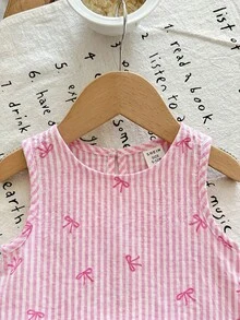 SHEIN LMoss Kids 女宝宝夏季可爱红白格子荷叶边无袖上衣和松紧腰宽松裤套装 - 彩色 - 查看 5
