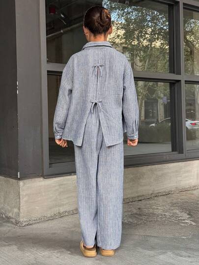 DAZY Bộ áo sơ mi dáng rộng cổ nơ trang trí + quần ống đứng kẻ sọc kiểu dáng thường ngày dành cho bé gái (cỡ lớn)