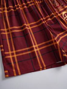 HARRY POTTER X SHEIN Bộ đồ ngủ cho bé trai tuổi teen gồm áo tay ngắn cổ tròn phối màu tương phản chữ và họa tiết, kèm quần short kẻ caro. - Màu Đỏ Sâu - Xem 8