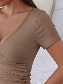 SHEIN Essnce Women's Solid Color Minimalist Short Sleeve T-Shirt, Casual Everyday Wear - Mocha Brown - View 4