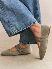 Rosivie Sepatu Loafer Datar Kasual Wanita dengan Desain Gesper, Serbaguna untuk Pemakaian Sehari-hari - Aprikot. - View 5
