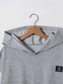 SHEIN 儿童两件套青少年男童休闲连帽短袖T恤短裤套装，街头朋克摇滚校园风，适合春夏日常穿着、运动、郊游、上学、派对、节日、拍照等场合。 - 灰色 - 查看 7