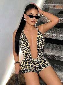 SHEIN SXY 性感動物印花掛脖上衣與超短褲多色套裝 - 彩色 - 查看 3