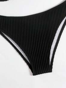 Swim DD+ 2026款女士DD+码极简条纹比基尼套装，金属装饰，带衬垫罩杯，适合夏季海滩度假 - 黑色 - 查看 6