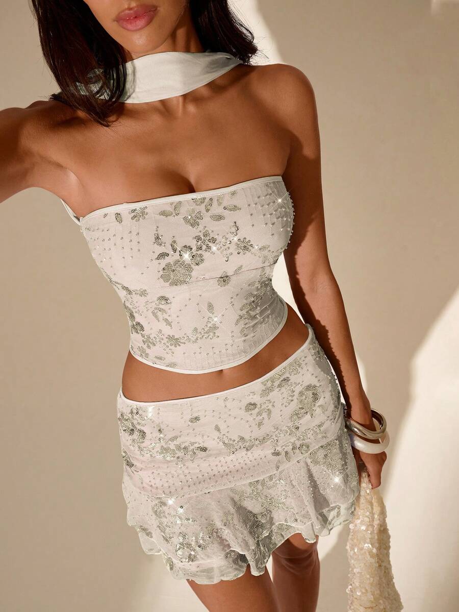 SHEIN Glamour 米色露肩无袖两件套，高端优雅套装，派对套装，演唱会服装，夜店服装，约会服装，花卉时尚，亮片套装，女士夏季套装，派对套装，婚礼宾客套装，浪漫两件套，时尚套装，闪亮套装，珠光套装，抹胸套装 - 米色 - 查看 1