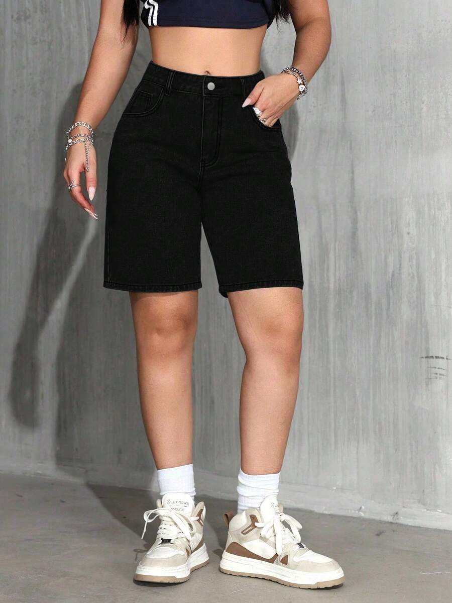 Jeanoix Plus Size Women Spring Casual Blue Non-Stretch CowgirlBermuda Shorts - Black - View 1