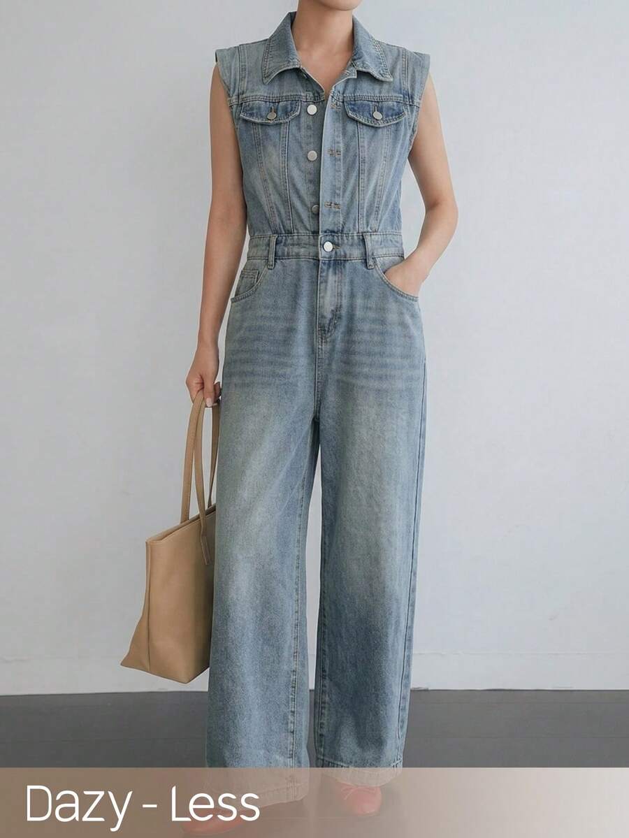 DAZY Macacão jeans feminino casual com bolsos e fechamento por botões para o verão. - Azul - Ver 1