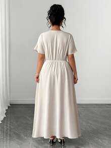 SHEIN LUNE CURVE 大码女士优雅圆领短袖收腰A字连衣裙，适合夏季通勤 - 杏色 - 查看 2