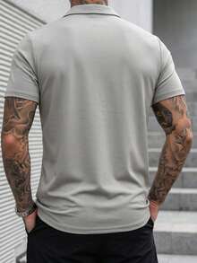 Manfinity CasualCool T-shirt casual da uomo con colletto alla coreana, versatile, a maniche corte, per uso quotidiano e vacanze - Grigio - Visualizzare 2