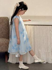 DAZY Young Girl Floral Embroidery Bow Decor Round Neck Sleeveless Dress - Blue - View 5