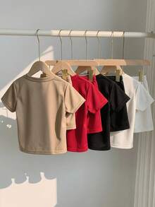 SHEIN 8件套男童休闲宽松字母图案圆领T恤短裤套装,适合通勤、上学、日常穿着、运动、春夏穿着 - 彩色 - 查看 3
