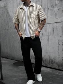 Manfinity CasualCool Men's Plaid Print Patch Pocket Front Button Casual Short Sleeve Shirt - Black and White - View 5