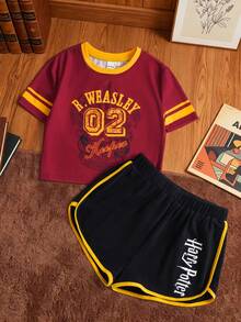 HARRY POTTER X SHEIN طقم تي شيرت بياقة مستديرة وأكمام قصيرة مع طباعة الحرف والخطوط وشورت بتريم متباين للفتيات المراهقات - عنابي اللون - مشاهدة 3