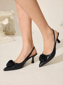 CUCCOO CHICEST Eleganta pumps för kvinnor med spetsig tå och 3D-blomdekoration - Svart - Visa 7