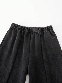 儿童少女及幼儿女童休闲亲子装，夏季标语印花落肩T恤和休闲裤两件套，休闲运动套装两件套，适合散步/运动/返校及日常休闲穿着，休闲套装，非常适合春秋季的休闲日常穿着及上学穿着，母女装，姐妹装。 - 黑色 - 查看 16