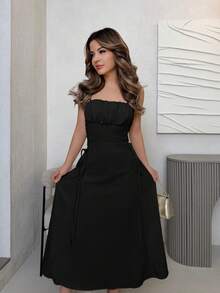 Women's Dress With X-Shaped Straps In A Single Color - Hitam - View 4