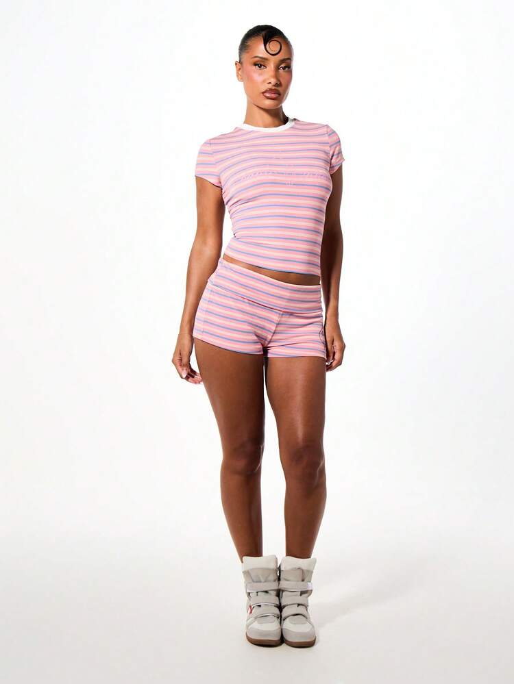 BABYPHAT Quần short lửng cạp gập có sọc logo, điểm nhấn là biểu tượng và logo chữ viết ở phía trước. - Hồng - Xem 5