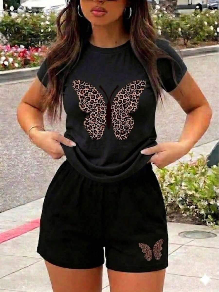 Conjunto dos piezas, playera short con estampado cómodo ligero - Negro - Ver 1