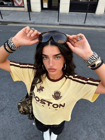 Muchica Women's Jersey Summer Light Yellow Graphic Print Contrast Stripe T Shirt Casual Y2k Oversized Short Sleeve Round Neck Top Streetwear Everyday Night