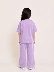 SHEIN 少女宽松休闲舒适圆领落肩短袖T恤和裤子套装 - 淡紫色 - 查看 2