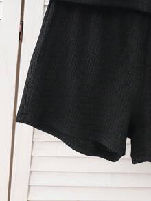 SHEIN Tween女孩黑色紋理無袖背心短褲兩件套休閒穿搭，親膚波浪面料，圓領修身短版上衣搭配高腰直筒短褲，簡約純色通勤舒適百搭日常出遊慵懶穿搭必備 - 黑色 - 查看 6
